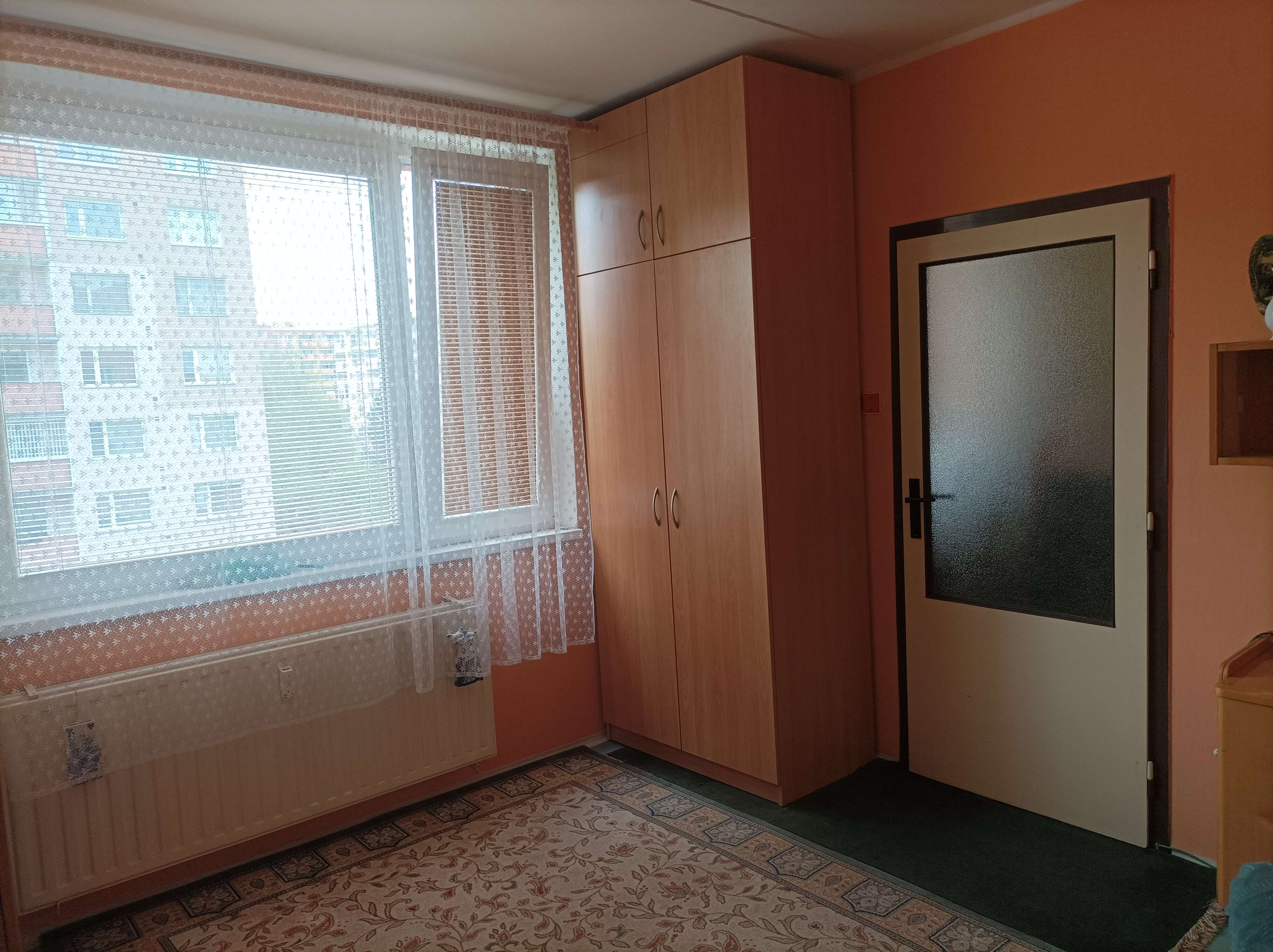 Prodej panelového bytu 2+1 s balkónem nedaleko FN Olomouc, ul. Jílová