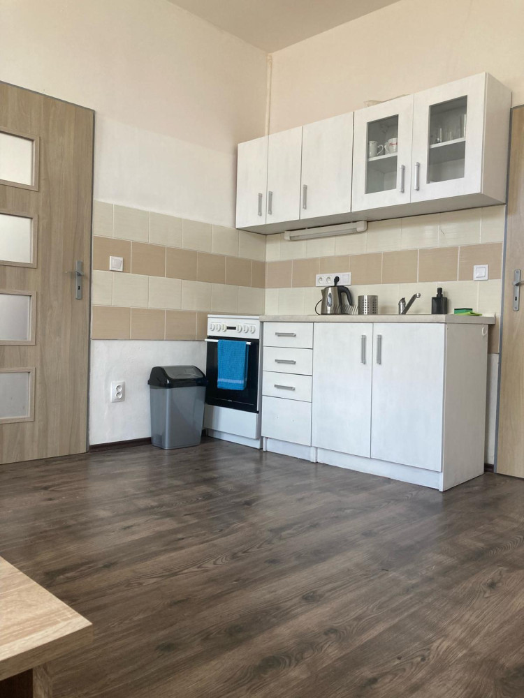 Pronájem částečně zařízeného bytu 3kk v centru Olomouce, ul. Denisova