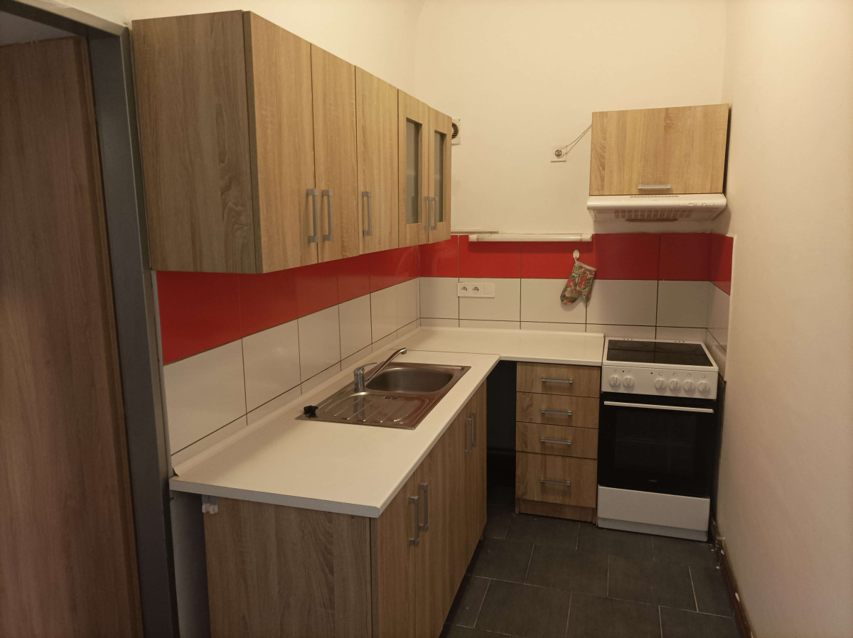 Pronájem částečně zařízeného rohového bytu 2+1, 55m2, v centru Olomouce, ul. Zámečnická