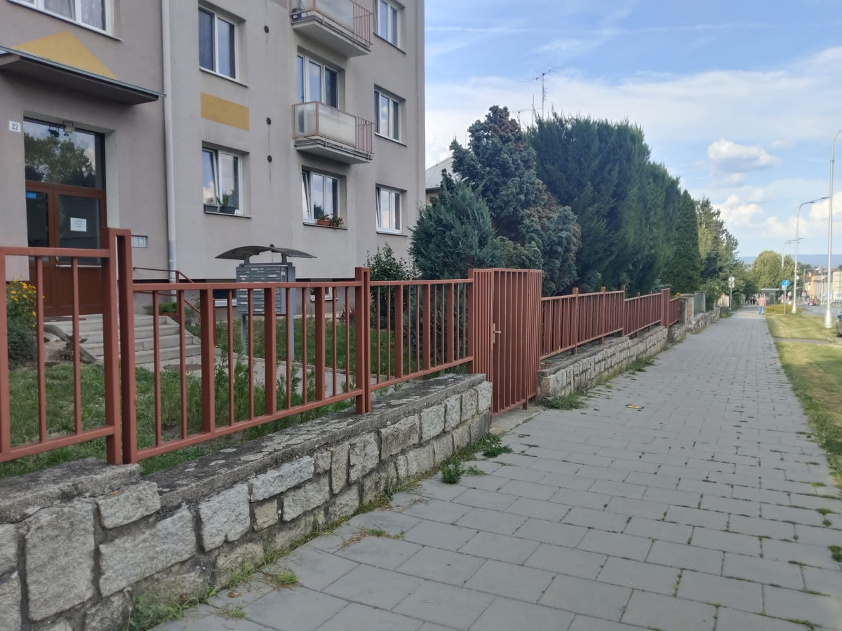 Prodej bytu 4+1 s balkónem nedaleko FN v Olomouci, ul. Hněvotínská