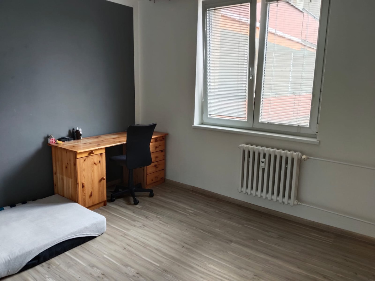 Pronájem pokoje v bytě 2+1, bj 5 poblíž centra Olomouce, ul. Mahlerova
