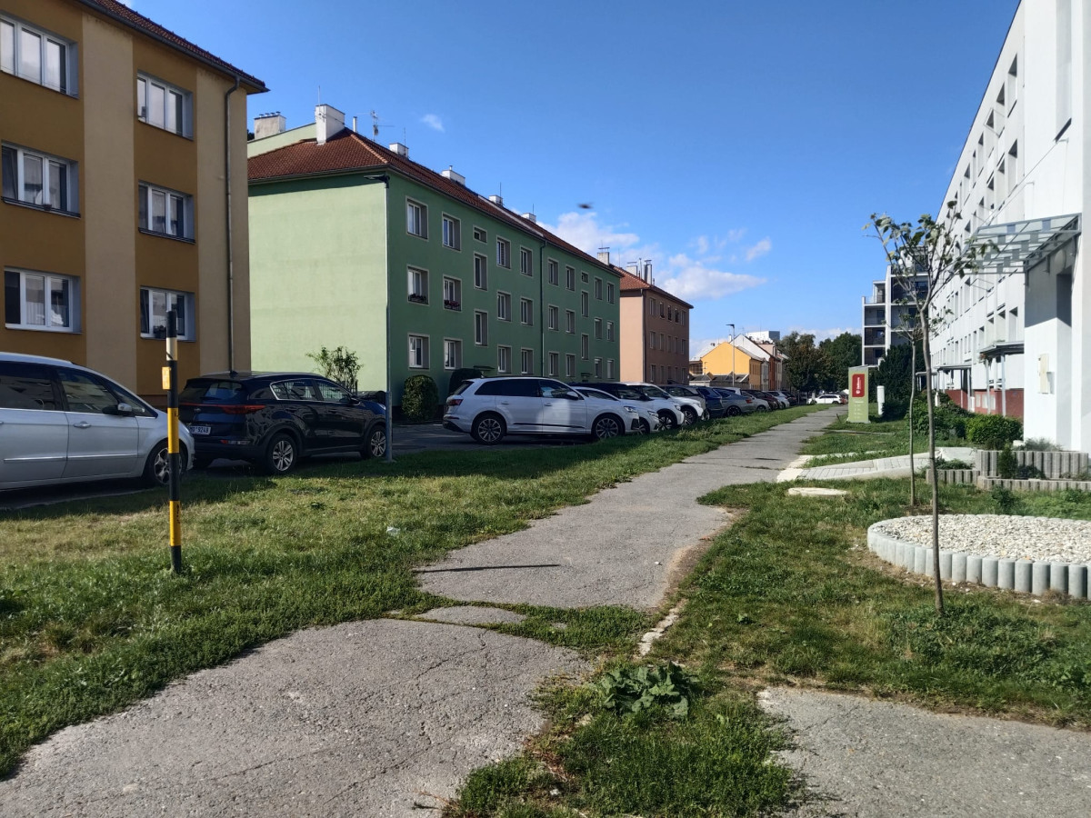 Pronájem garáž. stání v Olomouci, ul. Rokycanova