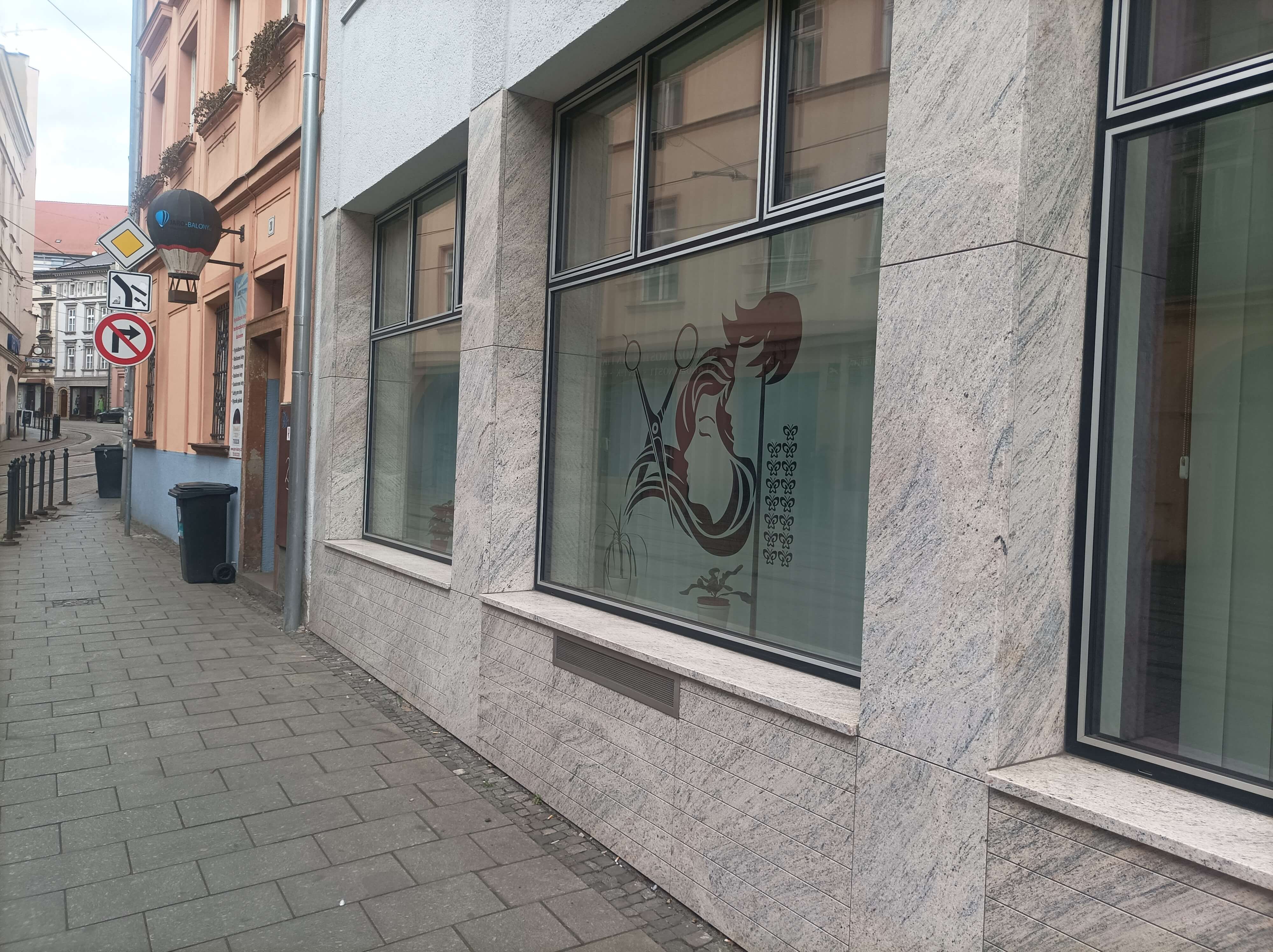 Pronájem křesla v pánském kadeřnictví v centru Olomouce